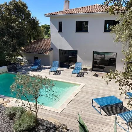 Contemporaine Avec Piscine Villa